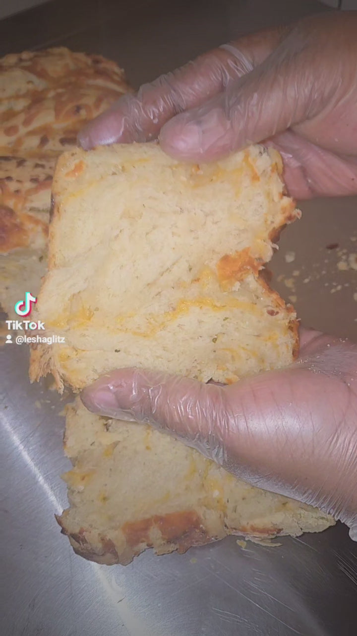 3 cheese garlic bread loaf